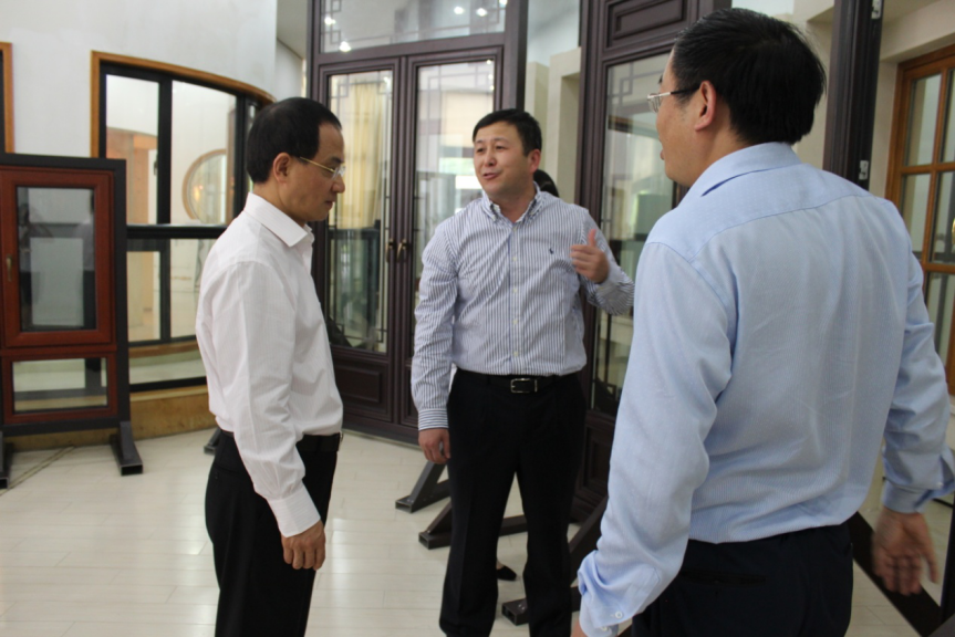 內(nèi)江市委副書記、市長任曉春赴安徽新視野考察